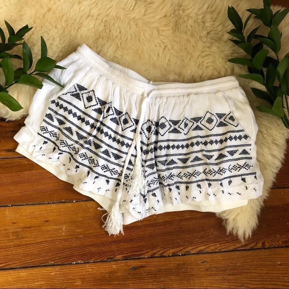Solitaire Swim🧿Embroidered Cover Up Shorts M